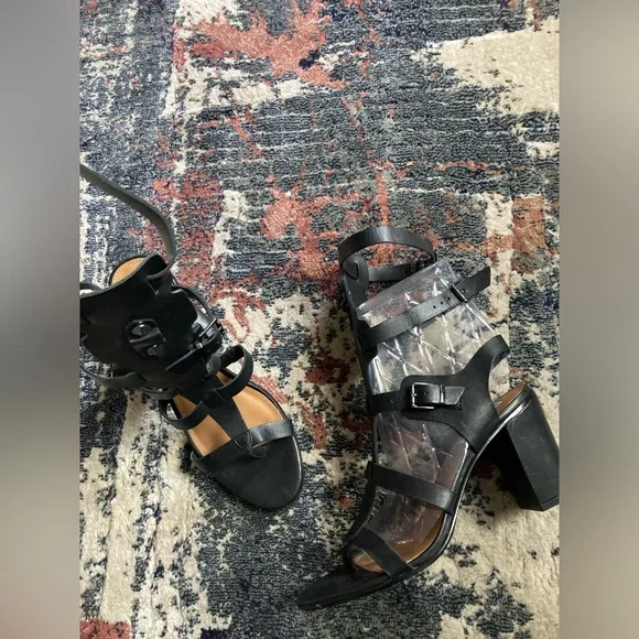 Steve Madden Homegirl Gladiator Heels NWOB - Picture 2 of 5